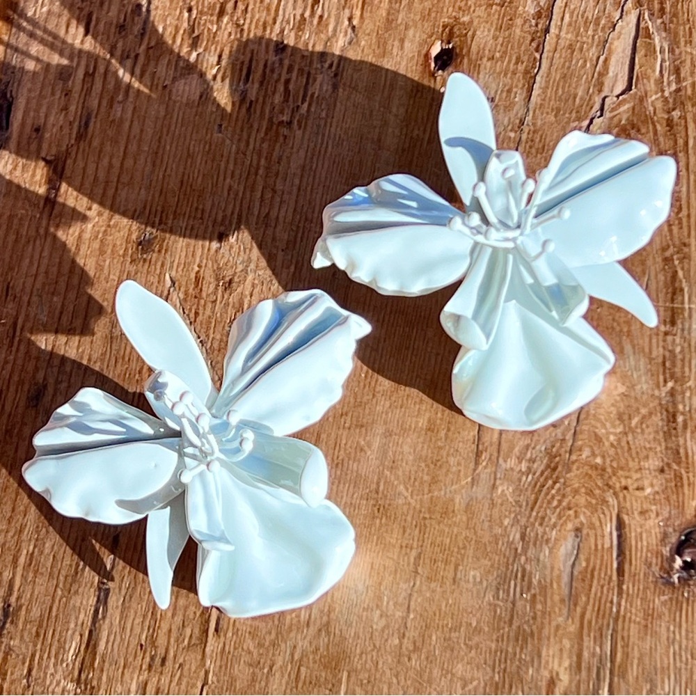 🌺🎉HP🎉🌺 NWT Cult Gaia Mila Flower Earrings - Picture 6 of 15